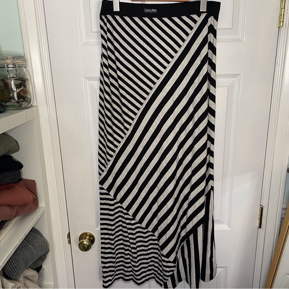 Calvin Klein Performance Striped Maxi Skirt Medium - Picture 6 of 7